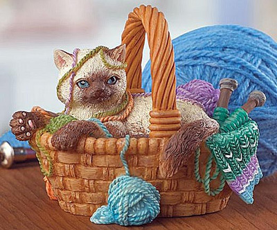 Knitting Kitty